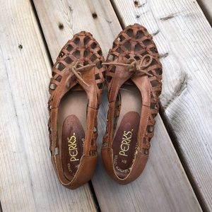 *Vintage* Leather Macrame Shoes